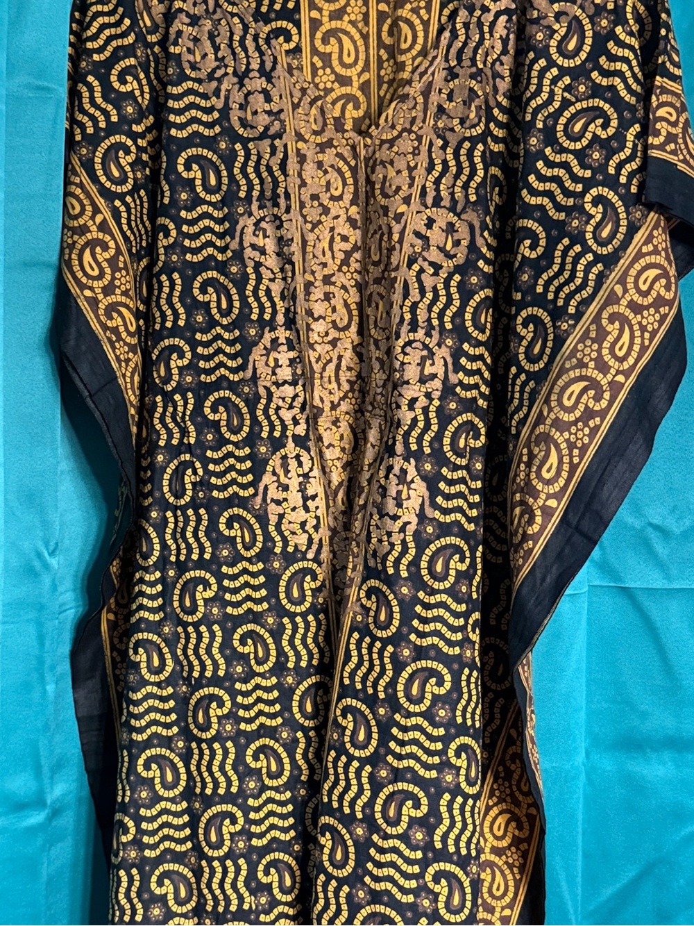Black & Gold Patterned Kaftan